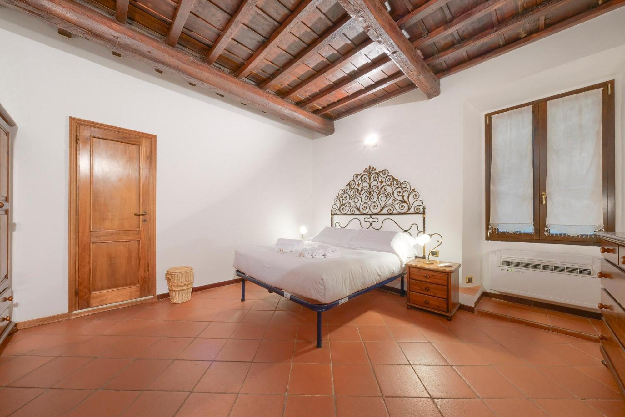 Rustic Medieval House-Dimora Medievale Fiorentina ฟลอเรนซ์ ภายนอก รูปภาพ